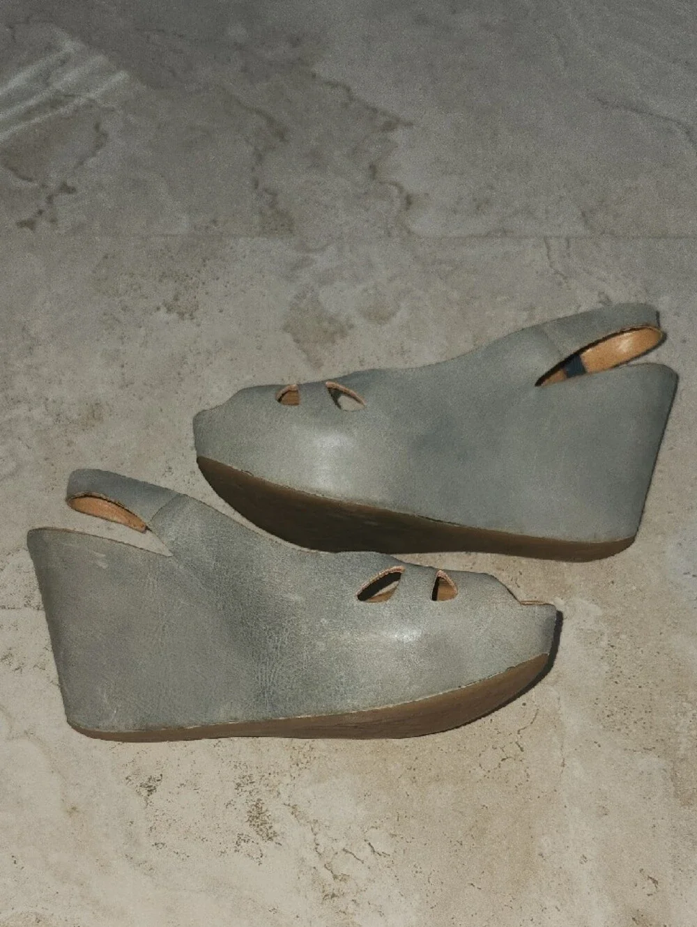 Kork-Ease Women's Gray Peep Toe Slingback Sandals - Picture 5 of 7